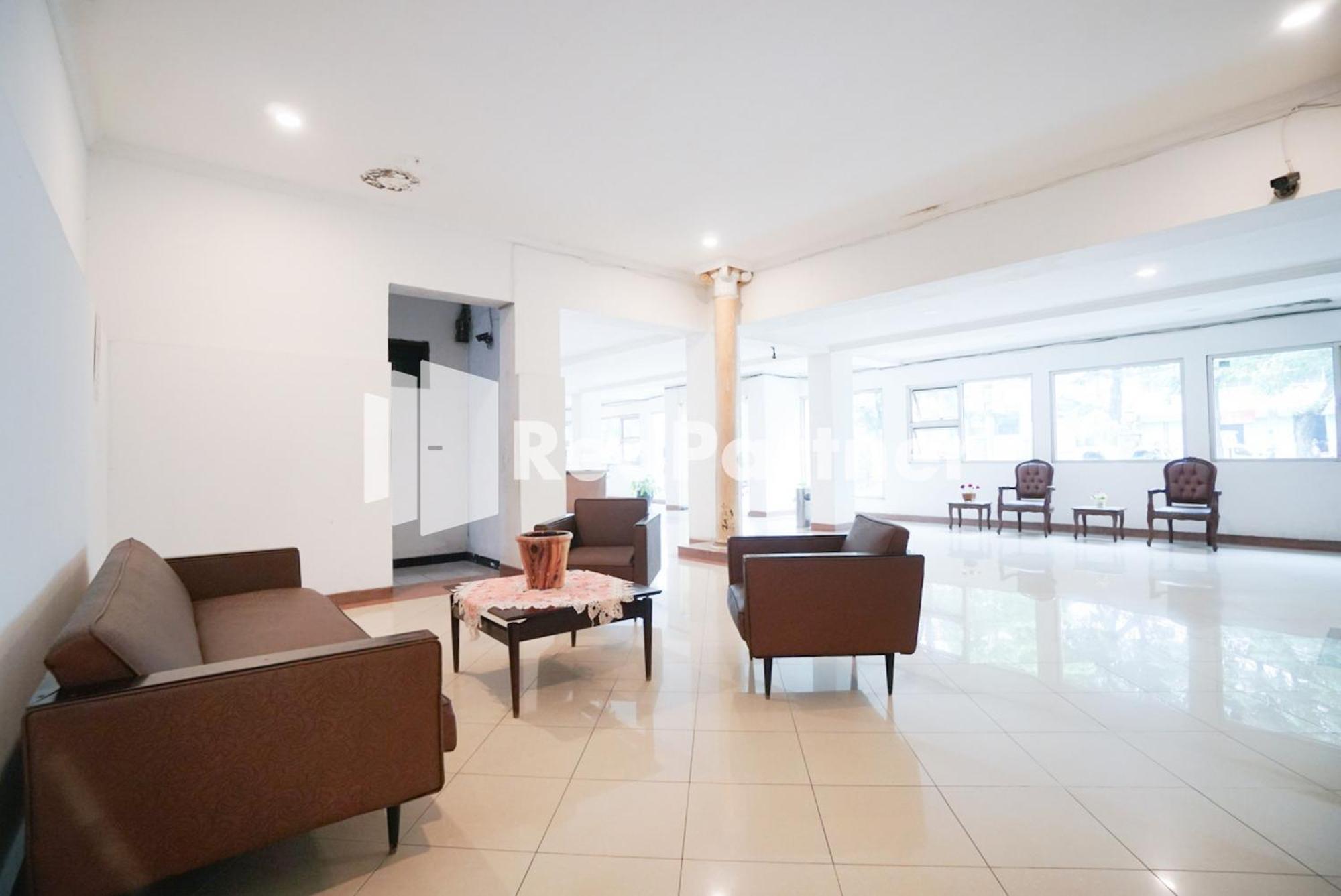 Oyo 90853 Borobudur Kemayoran Syariah Hotel Jakarta