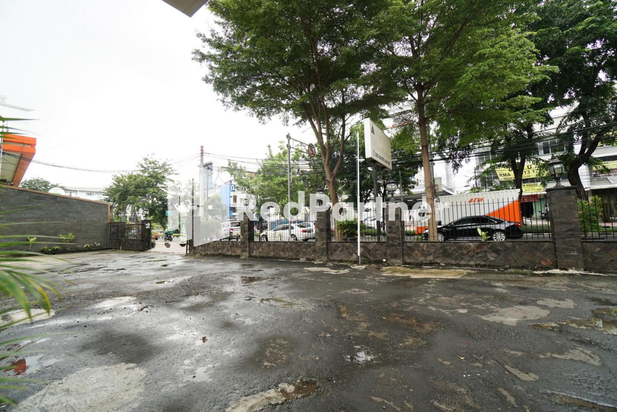 Oyo 90853 Borobudur Kemayoran Syariah Hotel Jakarta
