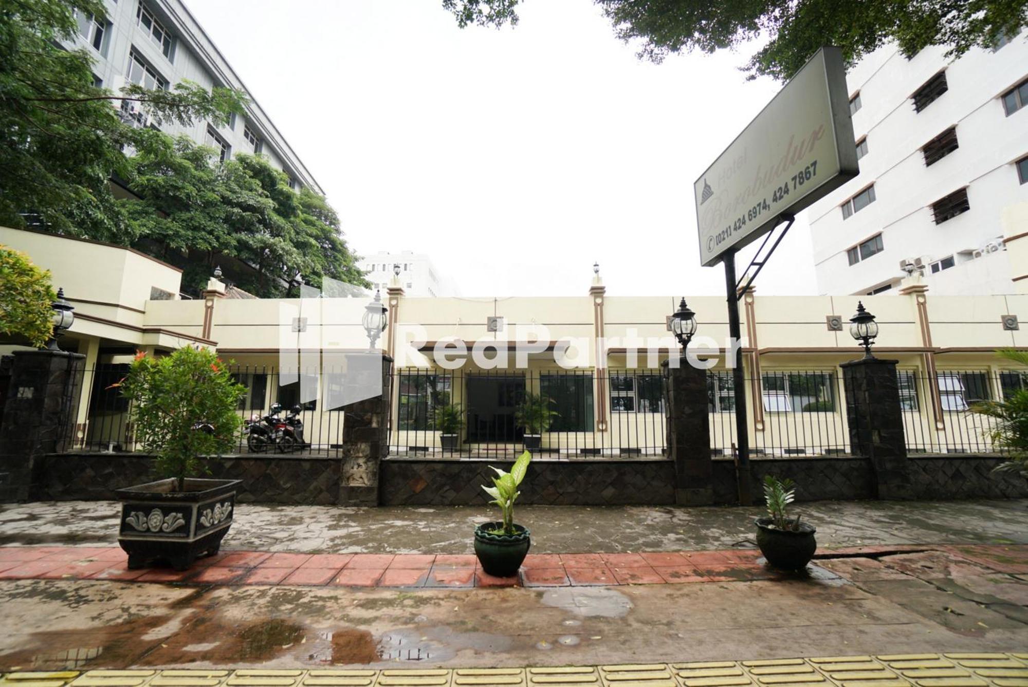 Hotel Oyo 90853 Borobudur Kemayoran Syariah 2*